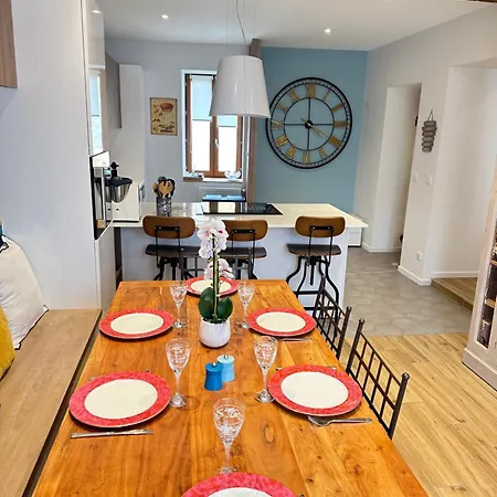 Duplex De Luxe A Elegance Et Confort 100m2 Climatisees Trévoux